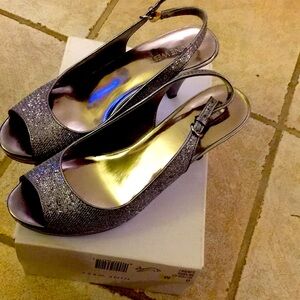 NINE WEST HIGH HEEL DRESSY SHOES